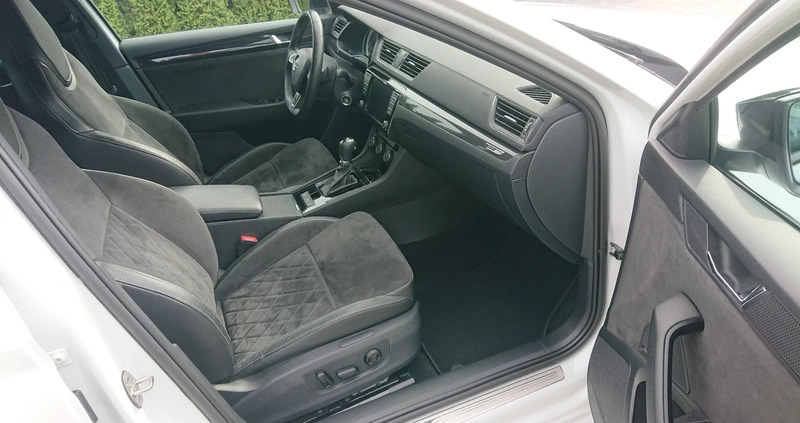 Skoda Superb cena 87000 przebieg: 222000, rok produkcji 2016 z Łobez małe 92